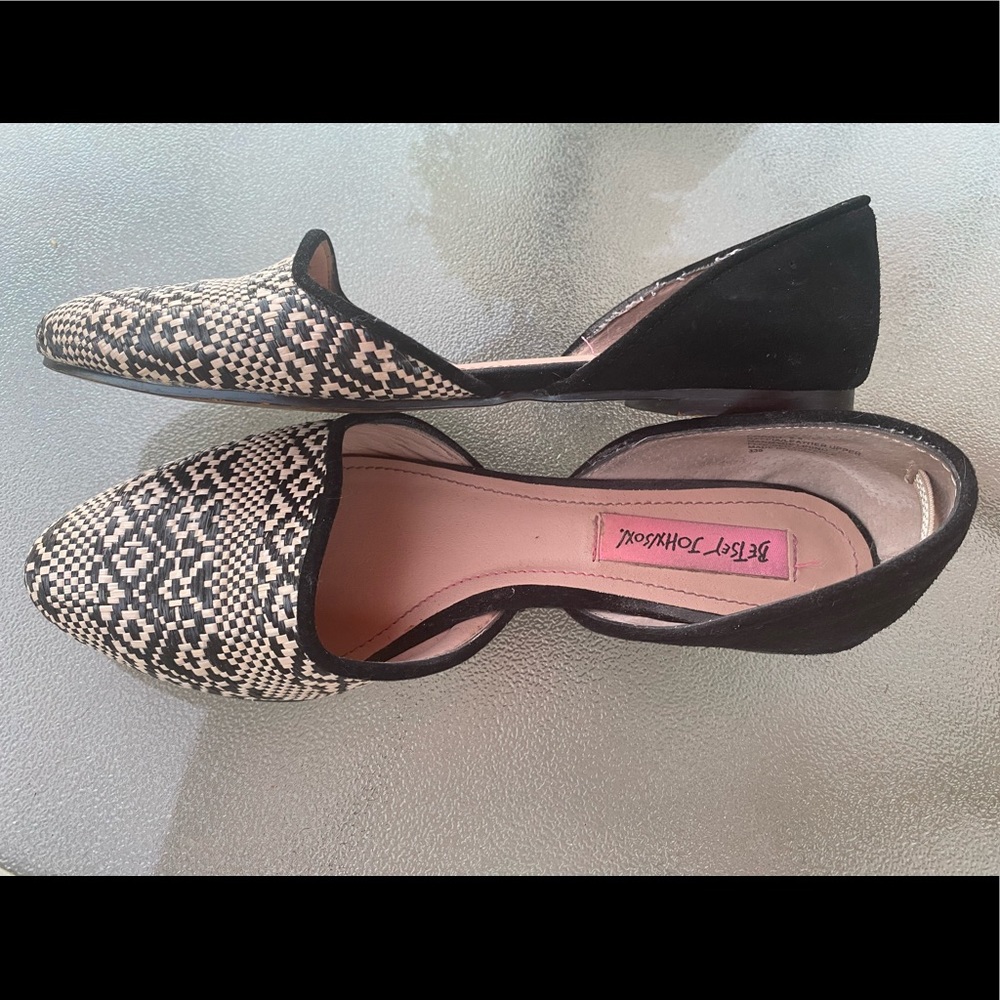 Betsey Johnson Slip-ons